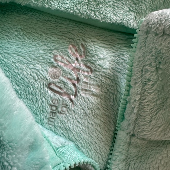 MADE FOR LIFE - Picture 2 of 3